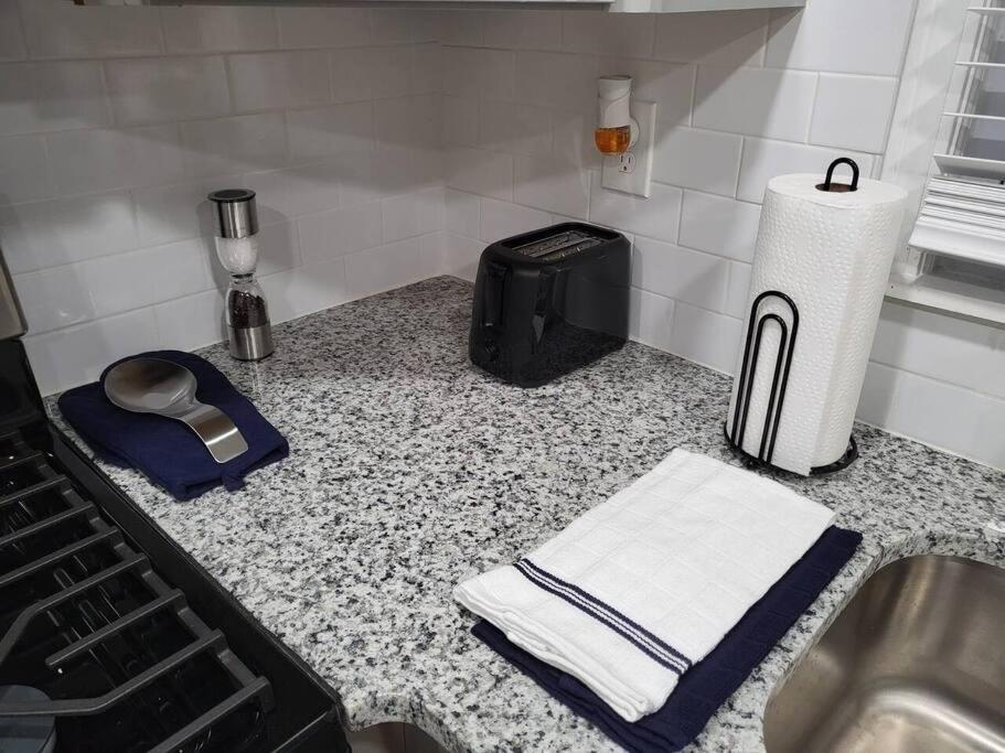 Rare Find! Private Heated Pool & Spa - Entire Home Near Atl City Center Atlanta Ngoại thất bức ảnh