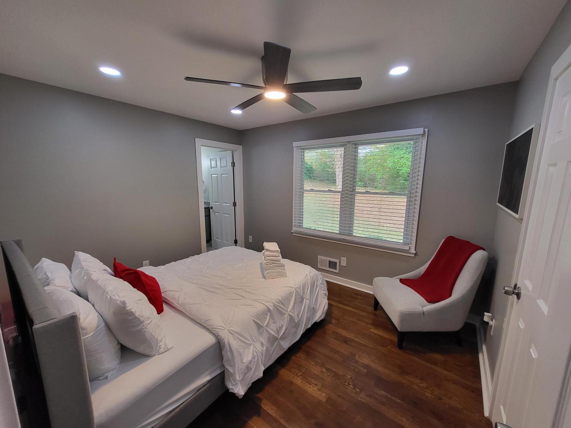 Rare Find! Private Heated Pool & Spa - Entire Home Near Atl City Center Atlanta Ngoại thất bức ảnh